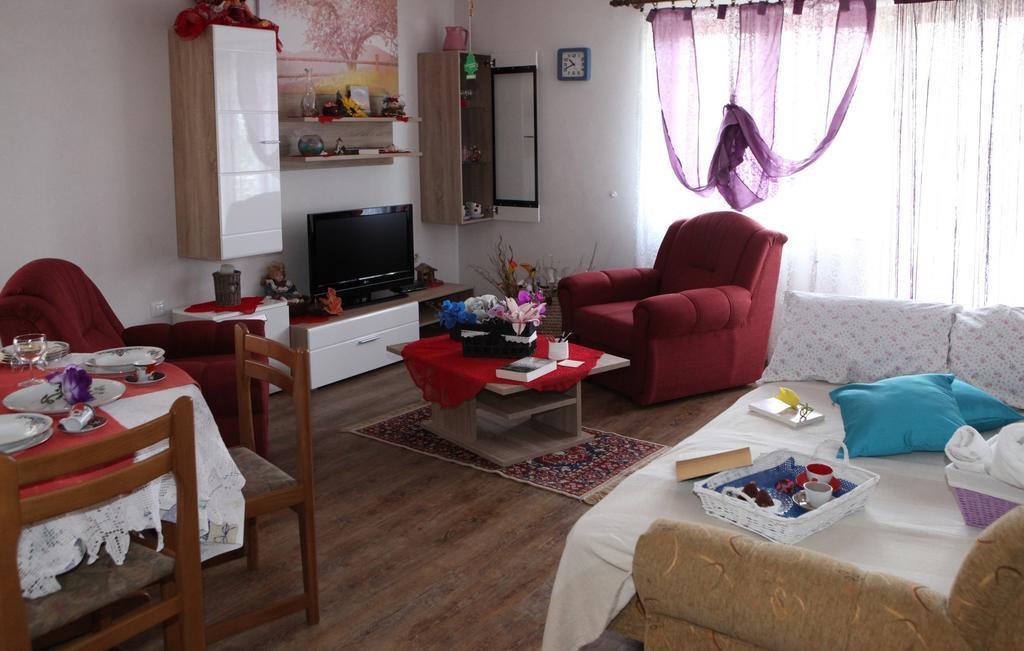 Apartments Adelita โปเรช ภายนอก รูปภาพ